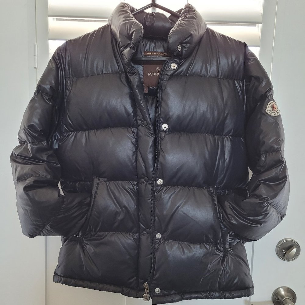 Moncler Women's Black Puffer Jacket (Size 1)